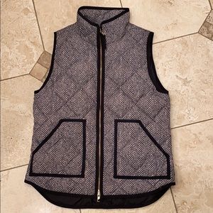 J. Crew puffer vest chevron zebra print small
